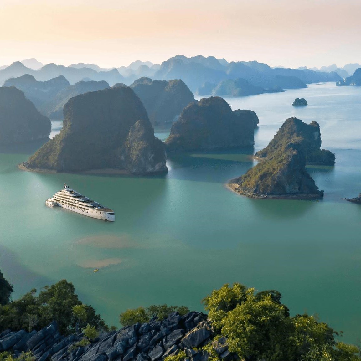 Halong Bay Seaplane and Cruise